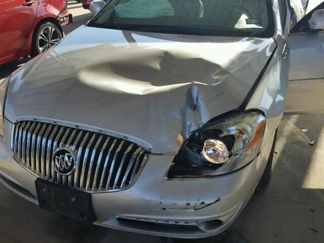 1G4HC5EMXBU138042 - 2011 BUICK LUCERNE SILVER photo 9