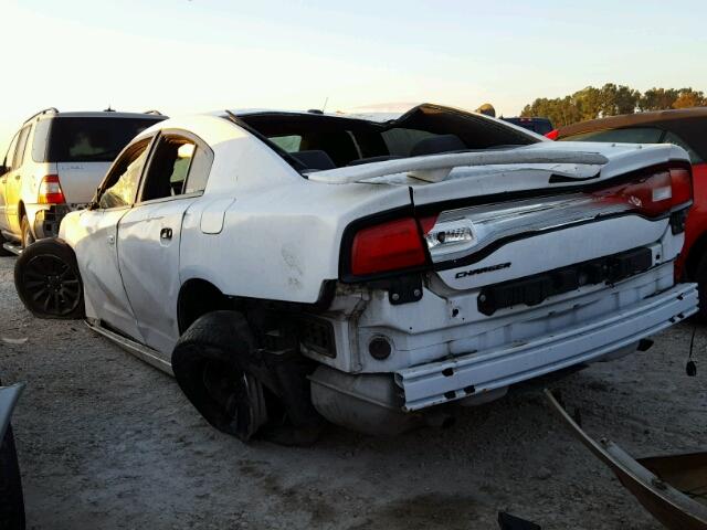 2C3CDXBG4EH279416 - 2014 DODGE CHARGER SE WHITE photo 3