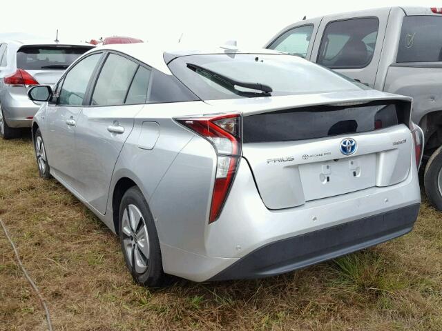 JTDKARFU3H3038594 - 2017 TOYOTA PRIUS SILVER photo 3