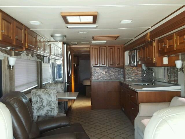 1RF12564922018552 - 2002 ROADMASTER RAIL MONOCOQUE 双色 照片 9