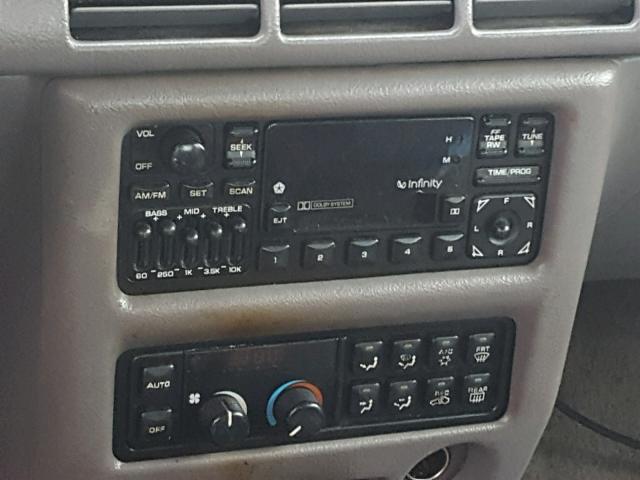 2C3HC46F0TH100858 - 1996 CHRYSLER NEW YORKER 灰色 照片 9