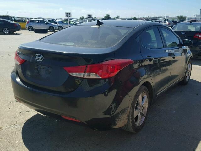 5NPDH4AEXDH160472 - 2013 HYUNDAI ELANTRA BLACK photo 4