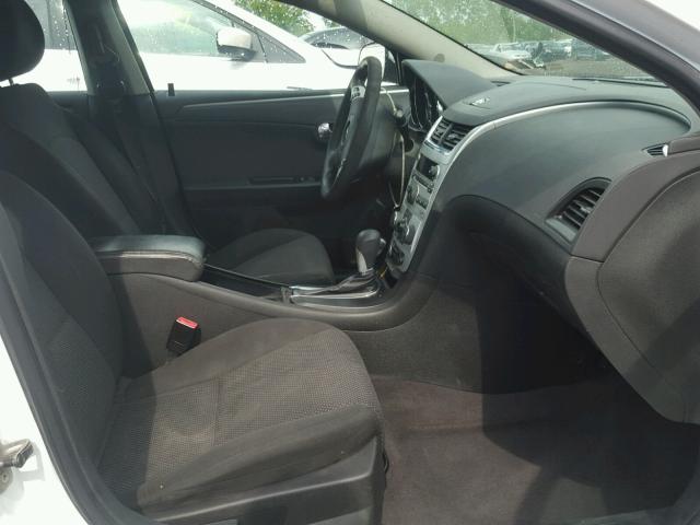 1G1ZC5E15BF379521 - 2011 CHEVROLET MALIBU 1LT თეთრი ფოტო 5