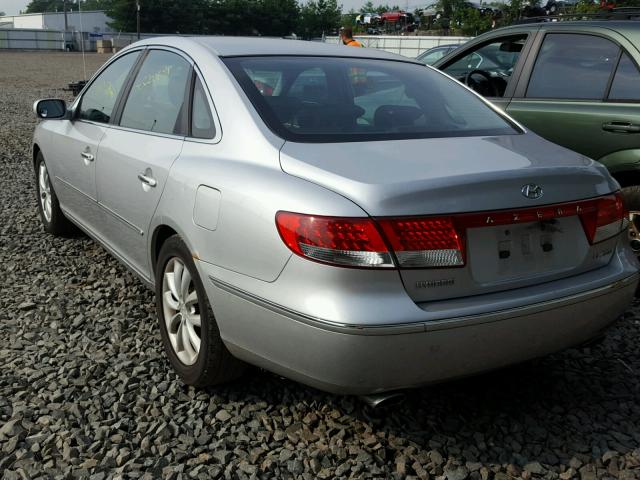 KMHFC46F16A039084 - 2006 HYUNDAI AZERA SE SILVER photo 3