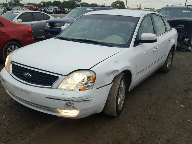 1FAFP24126G122031 - 2006 FORD FIVE HUNDR WHITE photo 2