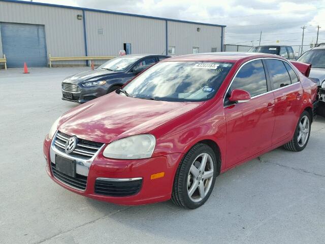 3VWRM71K69M087947 - 2009 VOLKSWAGEN JETTA SE RED photo 2