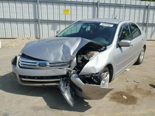 3FAHP01117R143920 - 2007 FORD FUSION SE SILVER photo 2