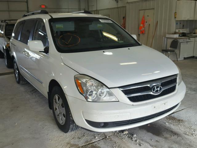 KNDMC233486054789 - 2008 HYUNDAI ENTOURAGE WHITE photo 1