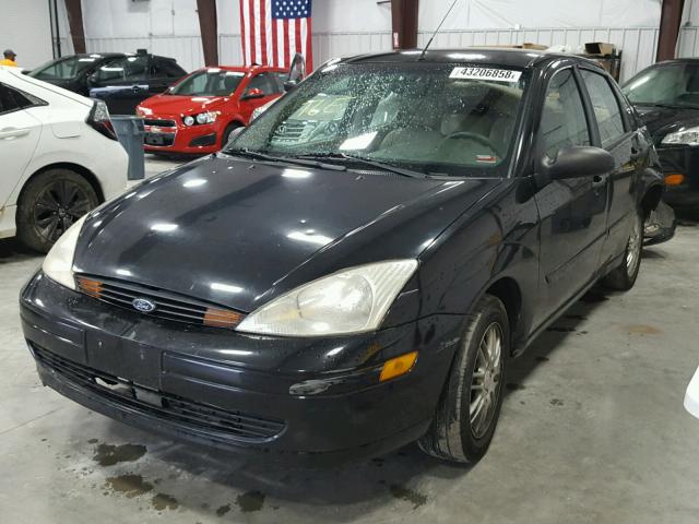 1FAFP383XYW214773 - 2000 FORD FOCUS ZTS BLACK photo 2
