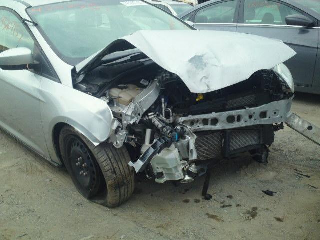 1FAHP3F23CL170211 - 2012 FORD FOCUS SE GRAY photo 9