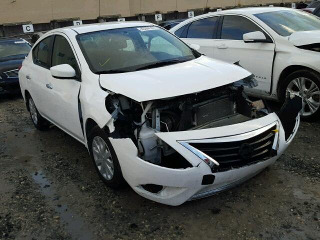 3N1CN7AP5FL920949 - 2015 NISSAN VERSA S WHITE photo 1