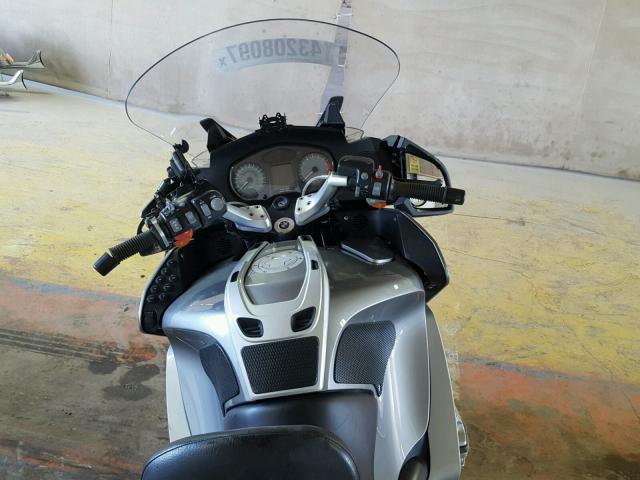 WB10388055ZM16717 - 2005 BMW R1200 ST GRAY photo 5