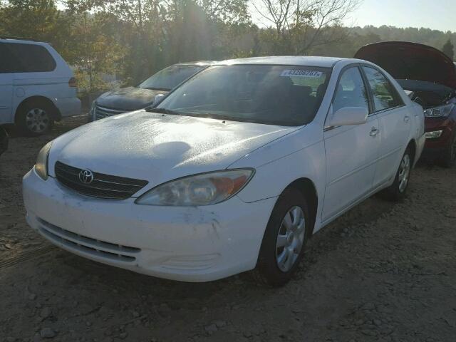 4T1BE32K42U082414 - 2002 TOYOTA CAMRY LE WHITE photo 2