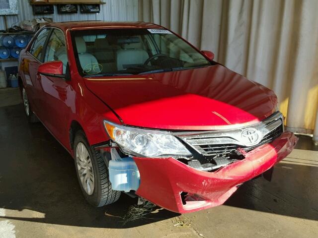 4T1BF1FK1EU810934 - 2014 TOYOTA CAMRY RED photo 1