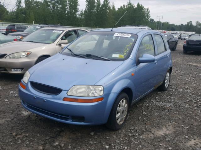 KL1TJ62694B193426 - 2004 CHEVROLET AVEO LS BLUE photo 2