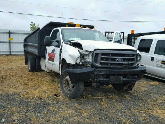 1FDAF57PX4EA55790 - 2004 FORD F550 SUPER WHITE photo 1