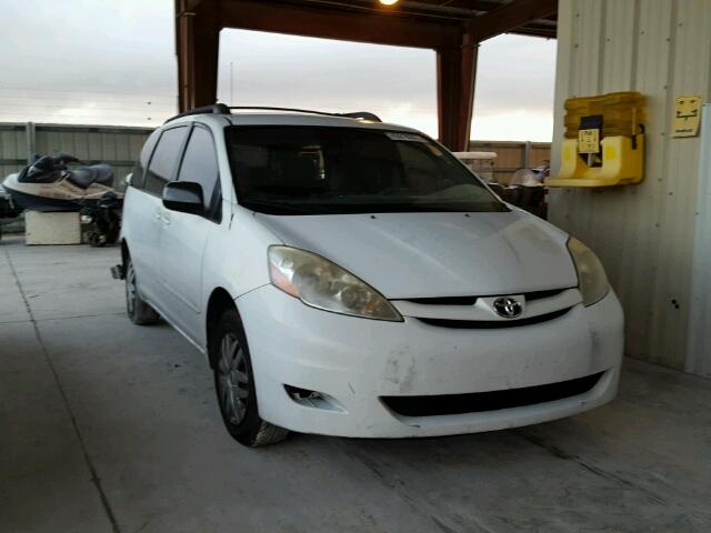 5TDZK23C58S137298 - 2008 TOYOTA SIENNA CE WHITE photo 1