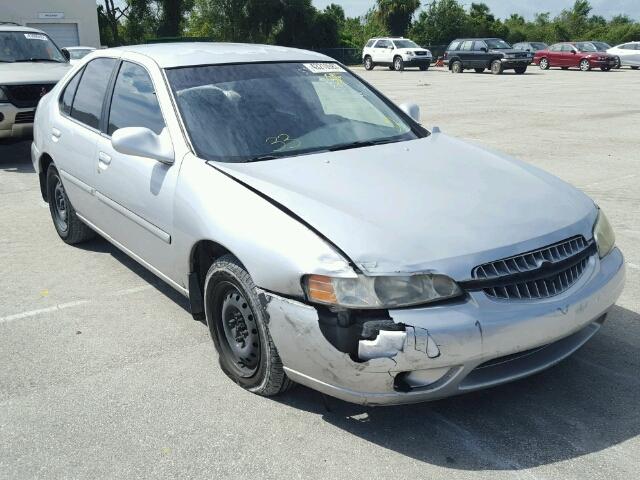 1N4DL01D9YC178189 - 2000 NISSAN ALTIMA SILVER photo 1