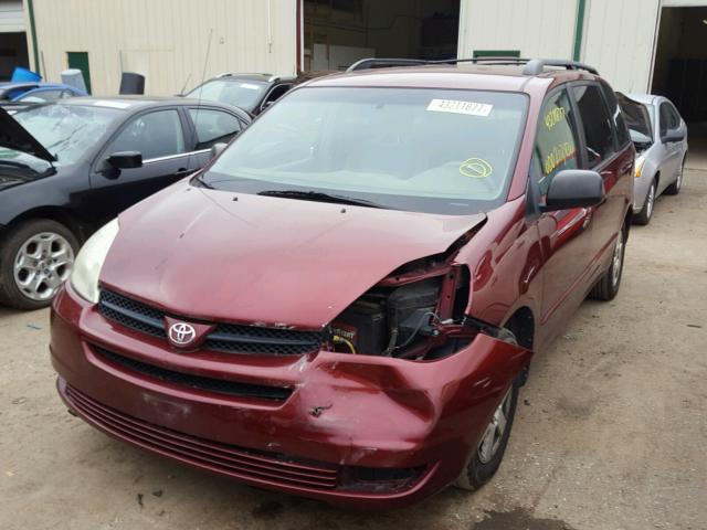 5TDZA23CX4S202854 - 2004 TOYOTA SIENNA CE RED photo 2