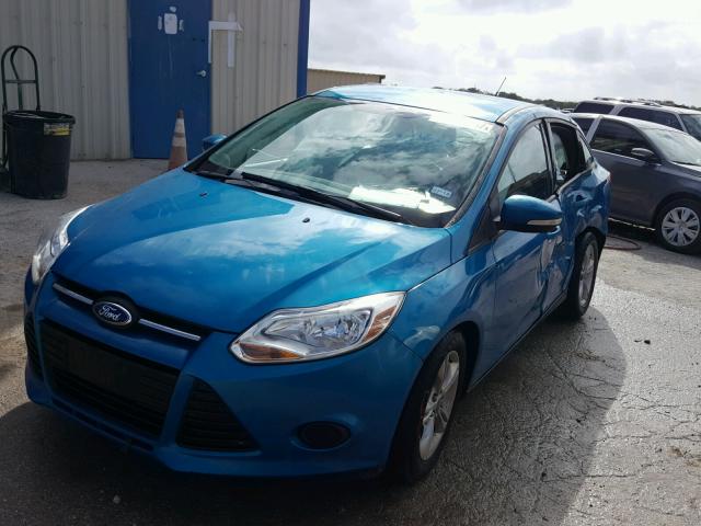 1FADP3F27EL362605 - 2014 FORD FOCUS SE BLUE photo 2