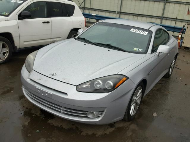 KMHHM66D28U265796 - 2008 HYUNDAI TIBURON GS SILVER photo 2