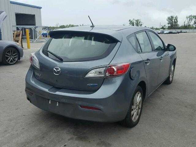 JM1BL1L77D1768962 - 2013 MAZDA 3 I GRAY photo 4