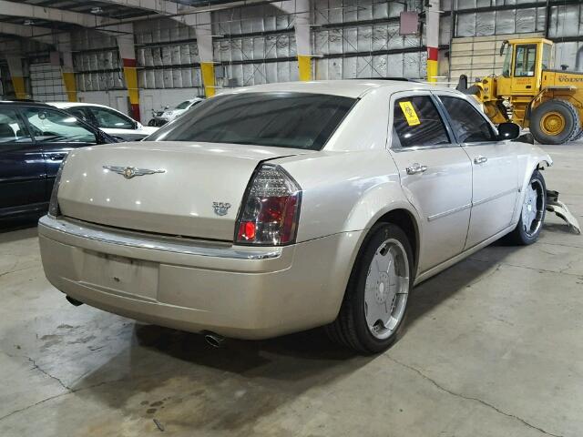 2C3KA63H06H377589 - 2006 CHRYSLER 300C GOLD photo 4