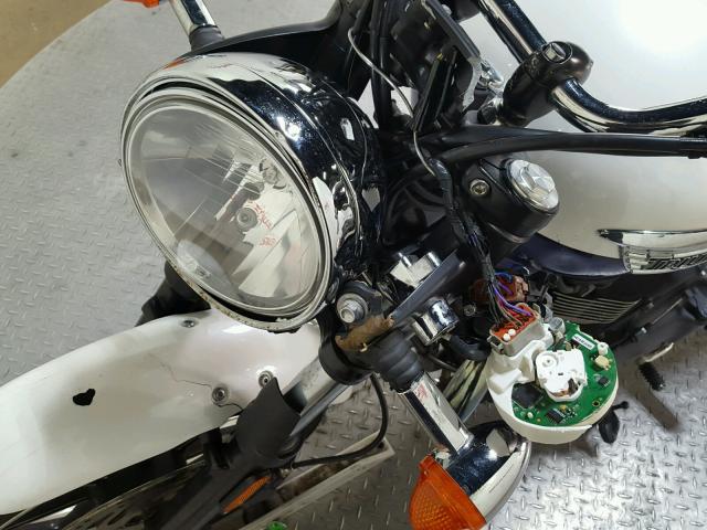 SMT900K17ET616511 - 2014 TRIUMPH MOTORCYCLE BONNEVILLE WHITE photo 17