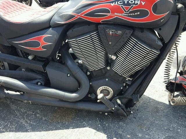 5VPWB36N5E3033303 - 2014 VICTORY MOTORCYCLES HIGH-BALL Schwarz Foto 9