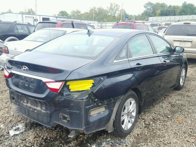 5NPEB4AC2EH876658 - 2014 HYUNDAI SONATA BLUE photo 4