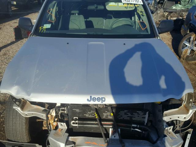 1J4GR48K86C183876 - 2006 JEEP GRAND CHER SILVER photo 7