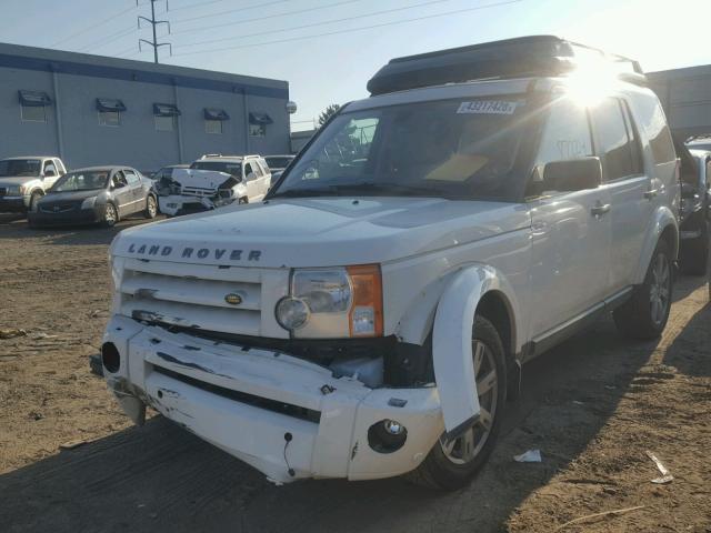 SALAG254X9A497923 - 2009 LAND ROVER LR3 HSE WHITE photo 2