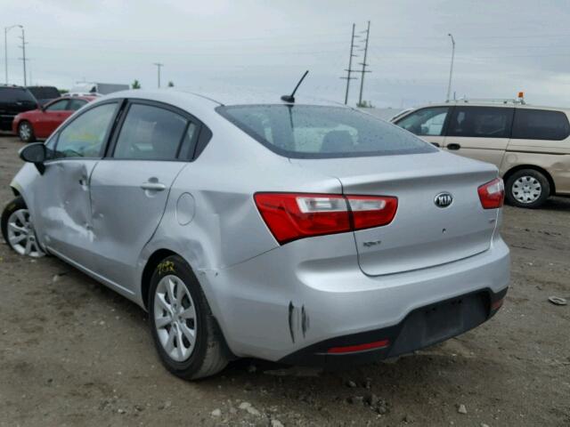 KNADM4A38F6454506 - 2015 KIA RIO LX Արծաթագույն լուսանկար 3