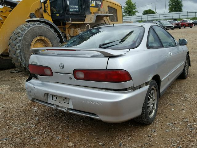 JH4DC4460YS000724 - 2000 ACURA INTEGRA GS SILVER photo 4