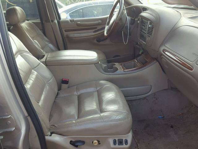 5LMRU27A1YLJ01539 - 2000 LINCOLN NAVIGATOR BLACK photo 5