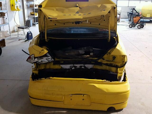 JA3AJ86E33U025117 - 2003 MITSUBISHI LANCER OZ YELLOW photo 9