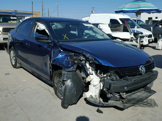 3VW2K7AJ9EM421719 - 2014 VOLKSWAGEN JETTA BASE BLUE photo 1
