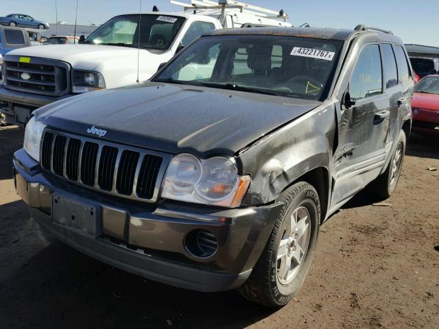 1J4GR48K56C353594 - 2006 JEEP GRAND CHER GRAY photo 2