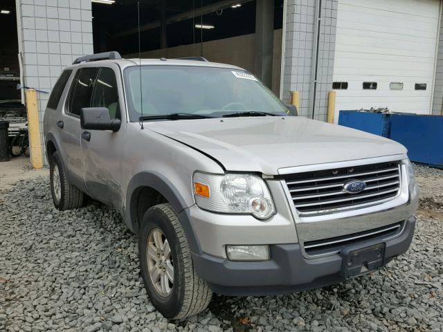 1FMEU73E26UB17764 - 2006 FORD EXPLORER SILVER photo 1