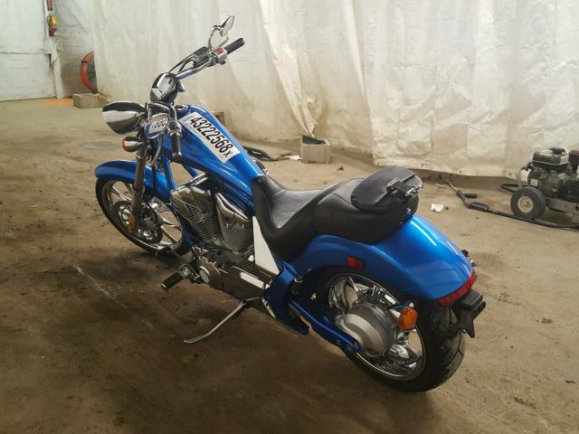 JH2SC6102CK200279 - 2012 HONDA VT1300 CX BLUE photo 3