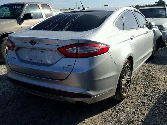 3FA6P0HR9DR360291 - 2013 FORD FUSION SE SILVER photo 4