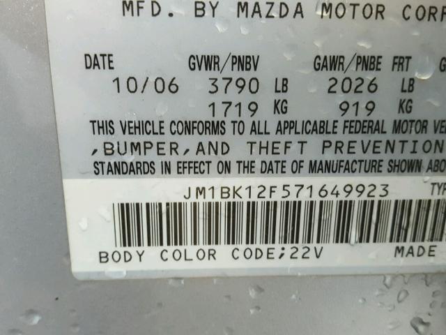 JM1BK12F571649923 - 2007 MAZDA 3 I SILVER photo 10