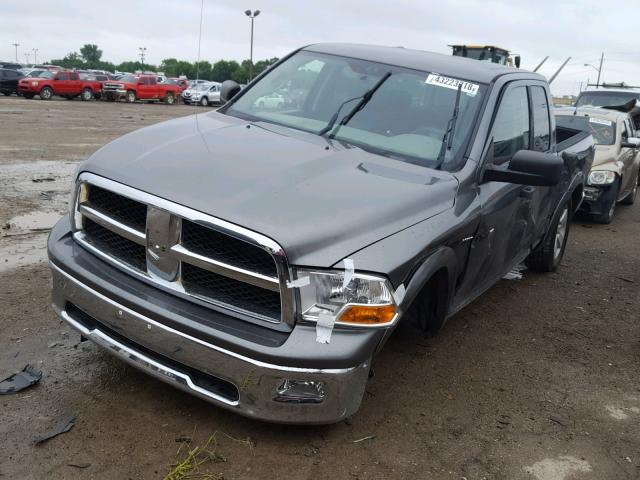 1D3HV18T89S713908 - 2009 DODGE RAM 1500 GRAY photo 2