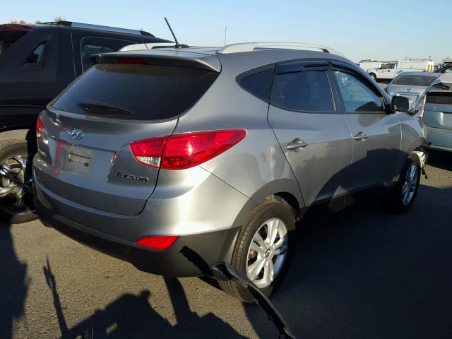 KM8JU3AC4DU771283 - 2013 HYUNDAI TUCSON GLS SILVER photo 4