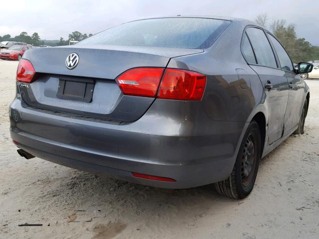 3VW2K7AJXDM240322 - 2013 VOLKSWAGEN JETTA BASE 灰色 照片 4