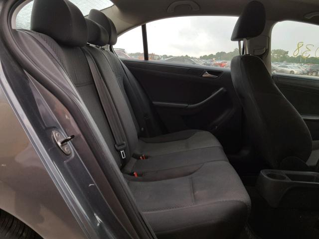 3VW2K7AJXDM240322 - 2013 VOLKSWAGEN JETTA BASE 灰色 照片 6