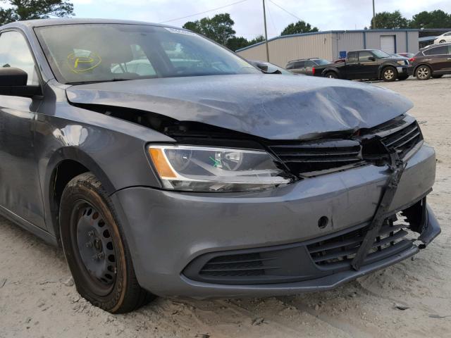 3VW2K7AJXDM240322 - 2013 VOLKSWAGEN JETTA BASE 灰色 照片 9