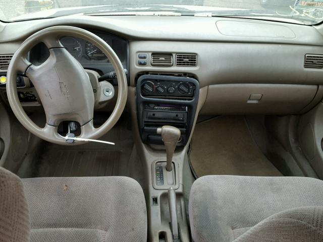 1Y1SK5481XZ411117 - 1999 CHEVROLET GEO PRIZM 栗色 照片 9