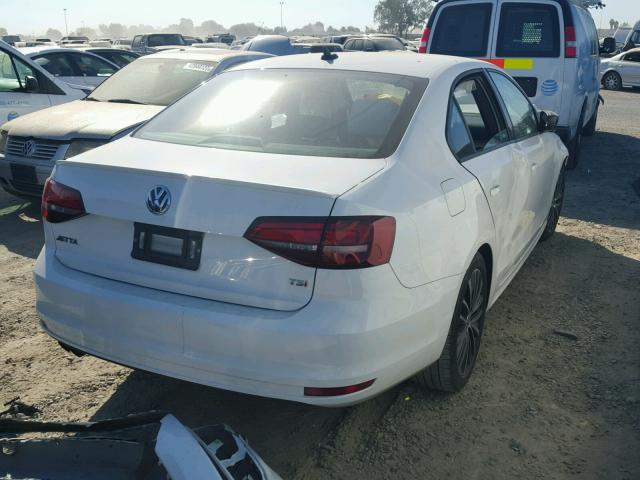 3VWD17AJ0GM266427 - 2016 VOLKSWAGEN JETTA SPOR WHITE photo 4