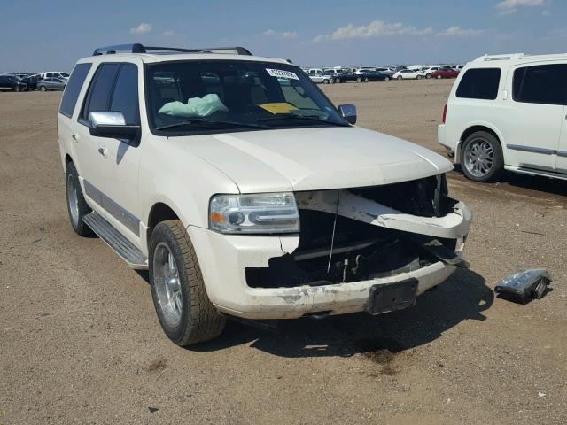 5LMFU28537LJ21584 - 2007 LINCOLN NAVIGATOR Blanc photo 1